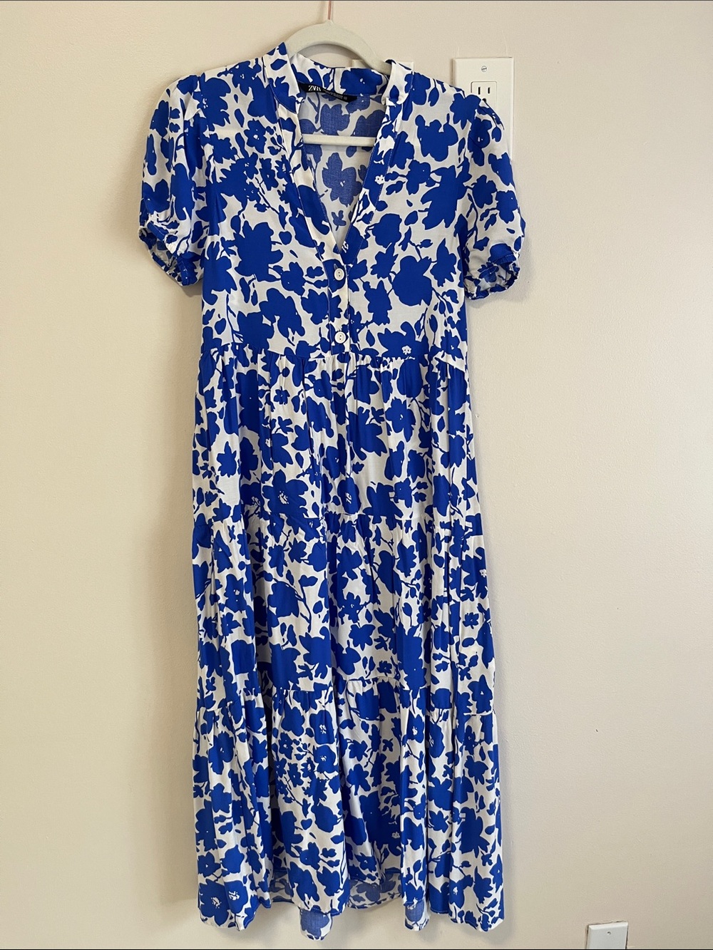 Blue and White Floral Button-Front Midi Dress Zara
